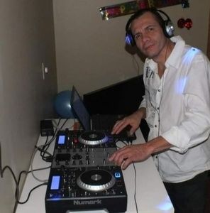 Meet your Posher, Jose